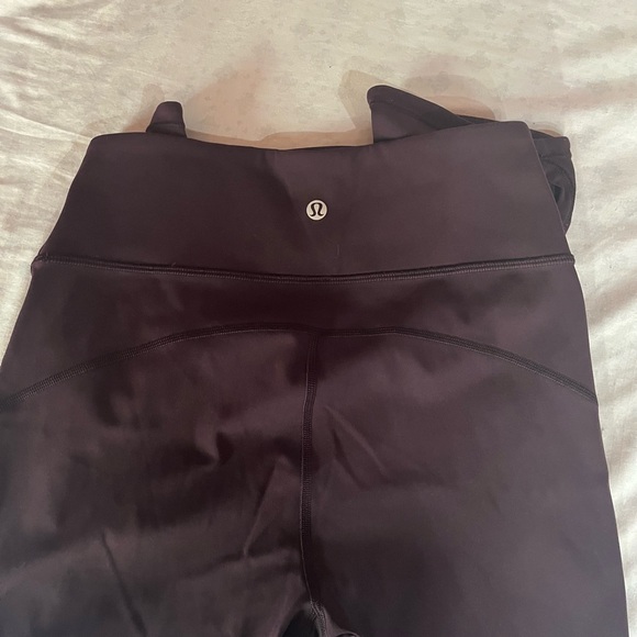 lululemon athletica dark purple capri leggings - Picture 2 of 3